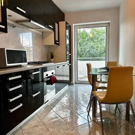 Cozy And Quiet Apartment *