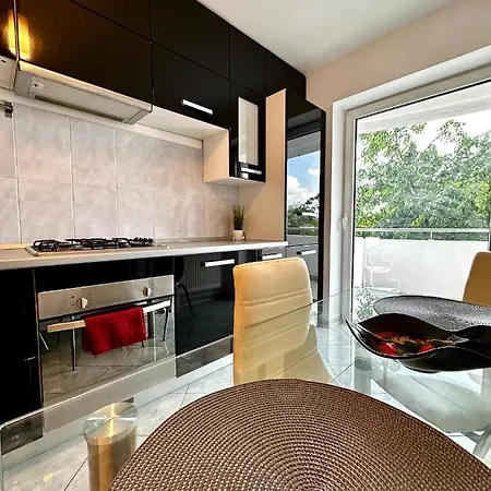 Cozy And Quiet * Bucharest